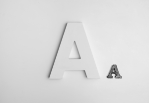 アルファベットの"A"