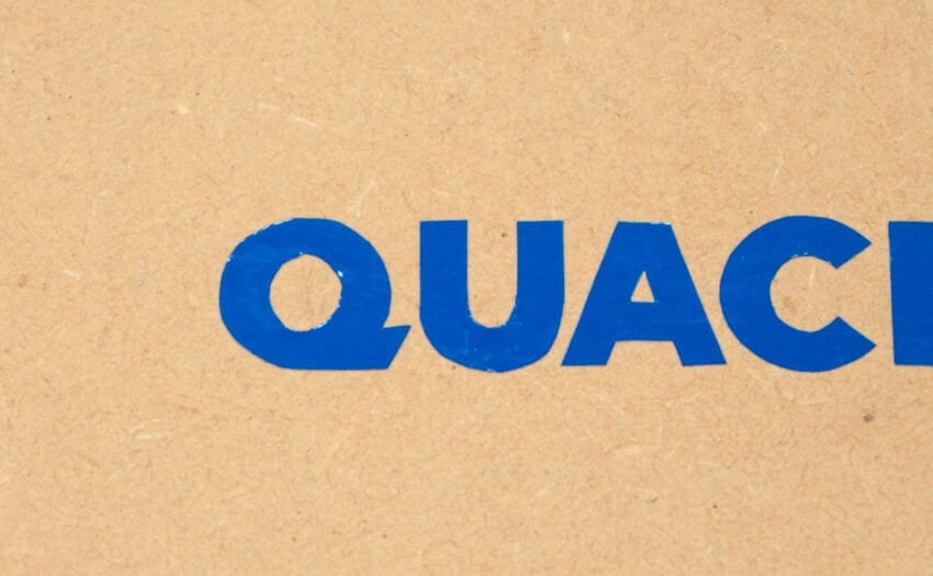 曲線はガタつきが見られます