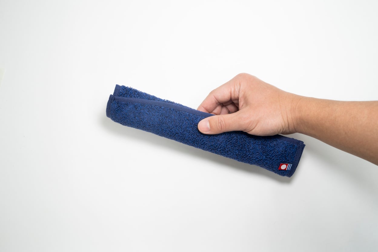 定規をタオルで包んだ4