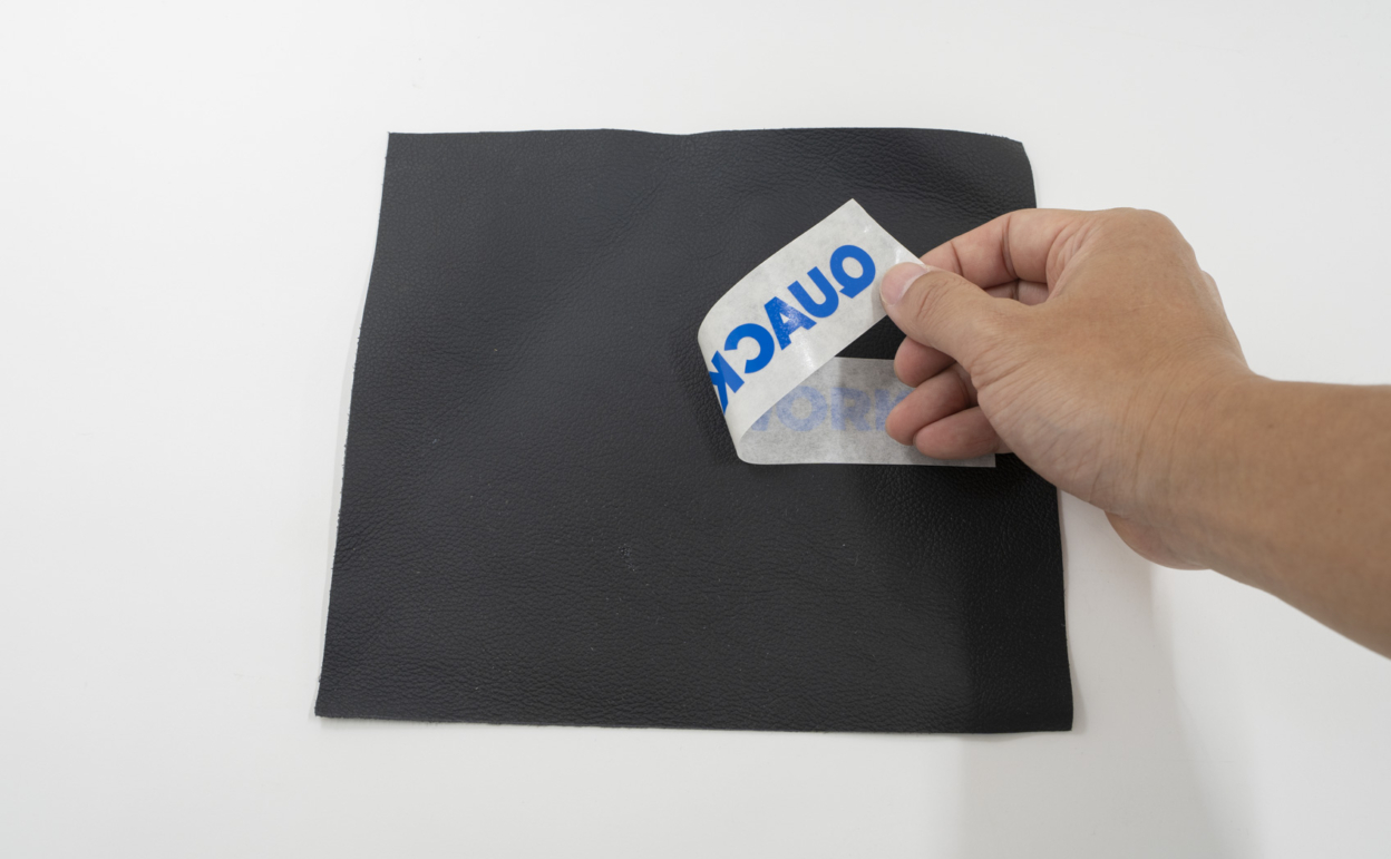 本皮にカッティングシートを貼る