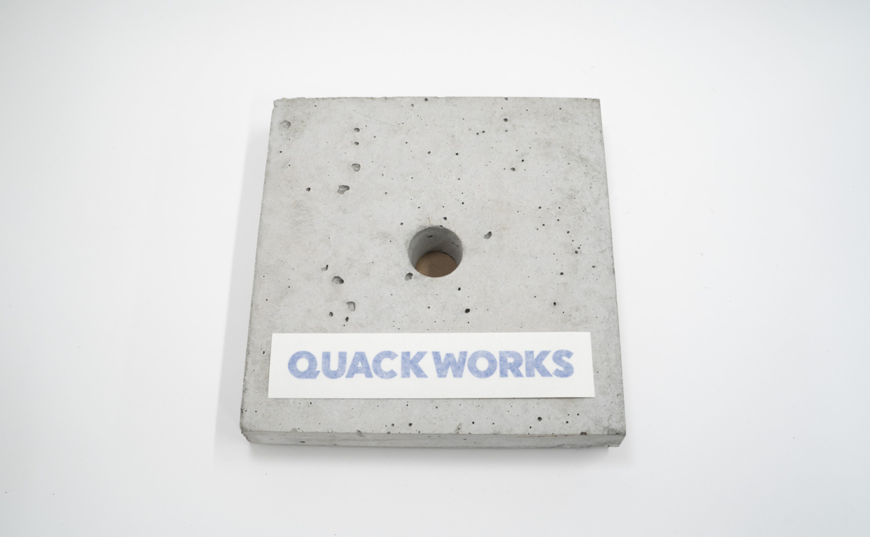 貼れる場所・貼れない場所_コンクリート