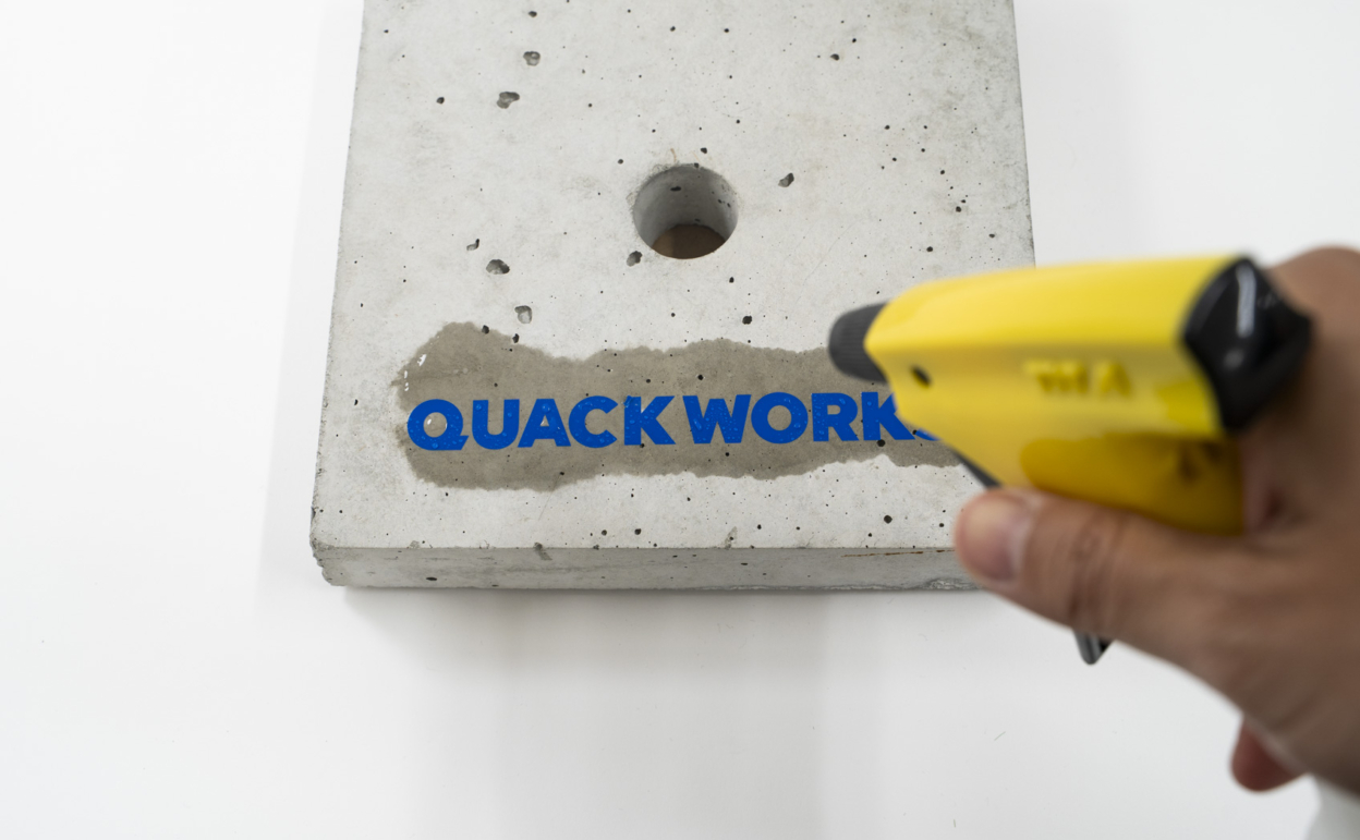 貼れる場所・貼れない場所_コンクリート