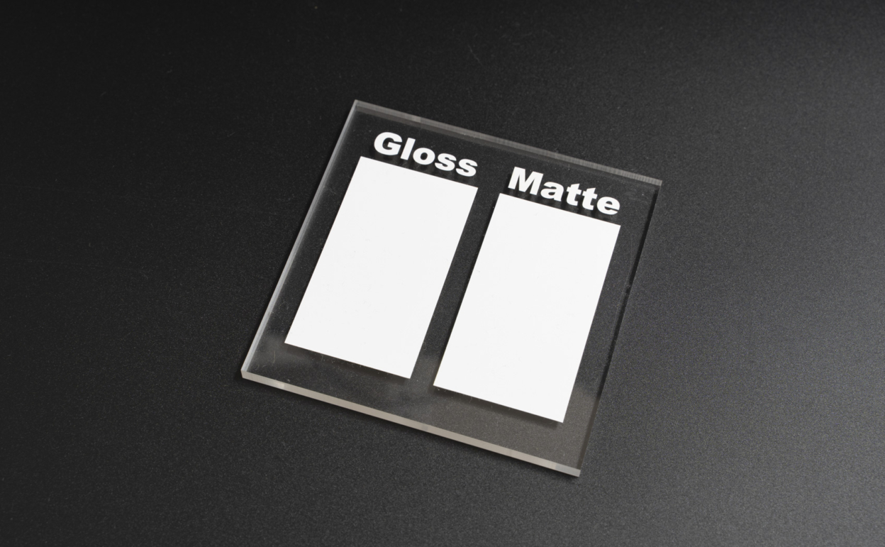 泥汚れの落ち方を光沢・マットで比較