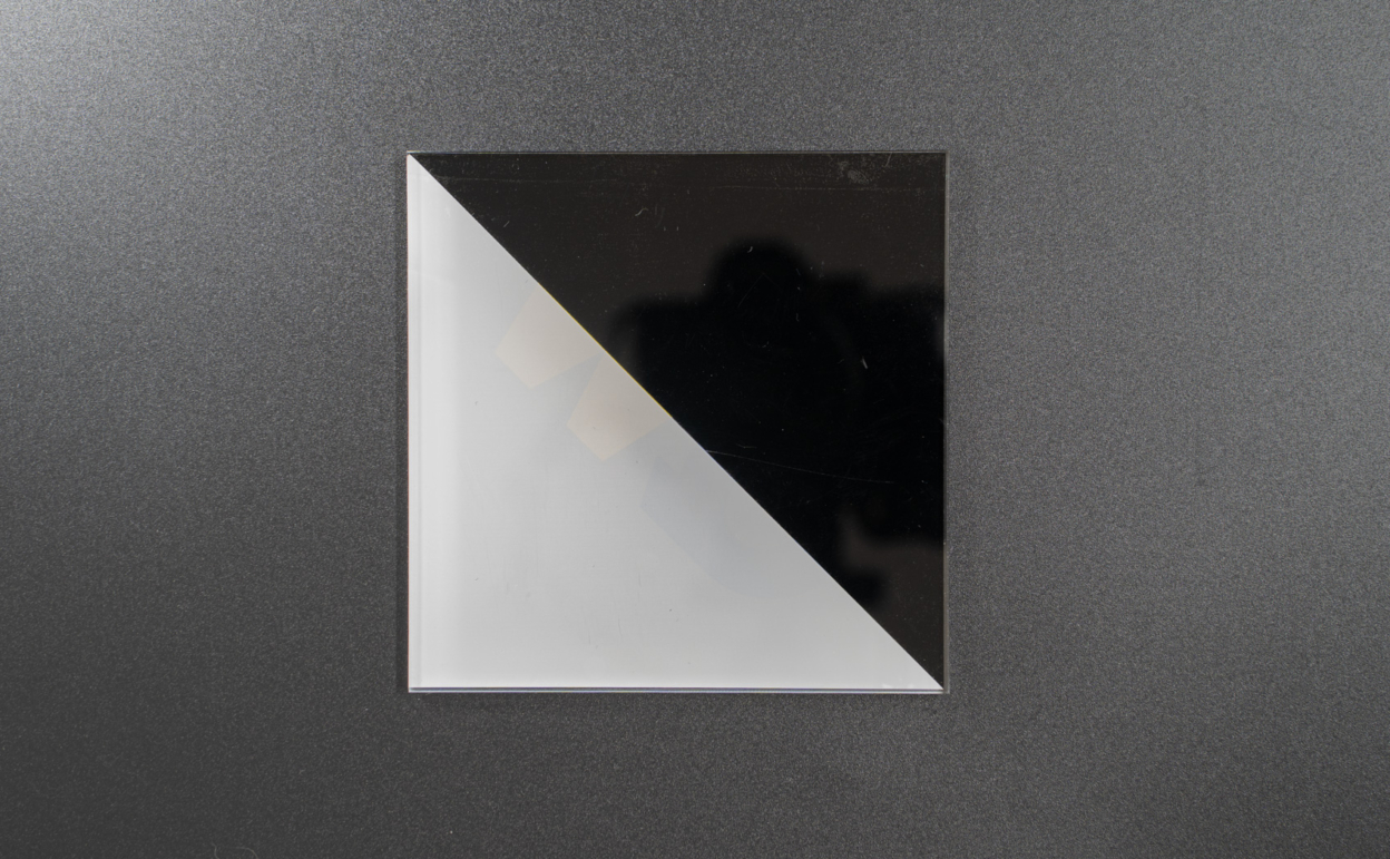 カッティングシートの背景色の透け