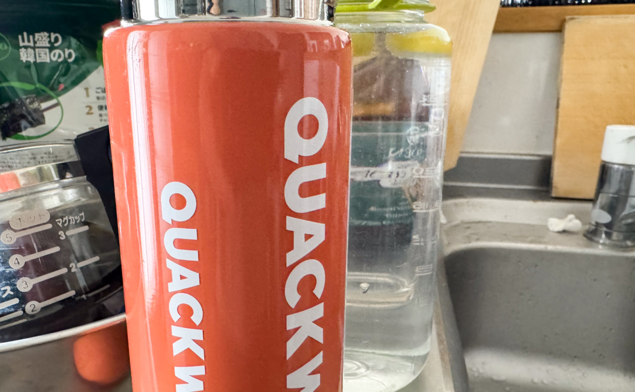 水筒に貼ったカッティングシートに劣化は見られない