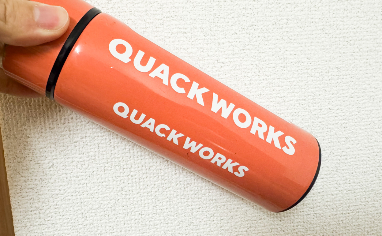 水筒に貼ったカッティングシートのロゴが少しズレてしまった