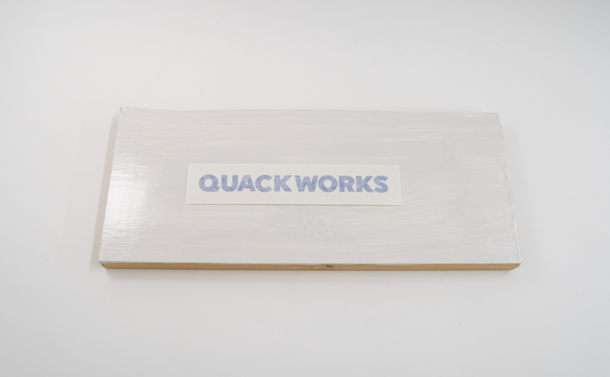 塗装済みの木材