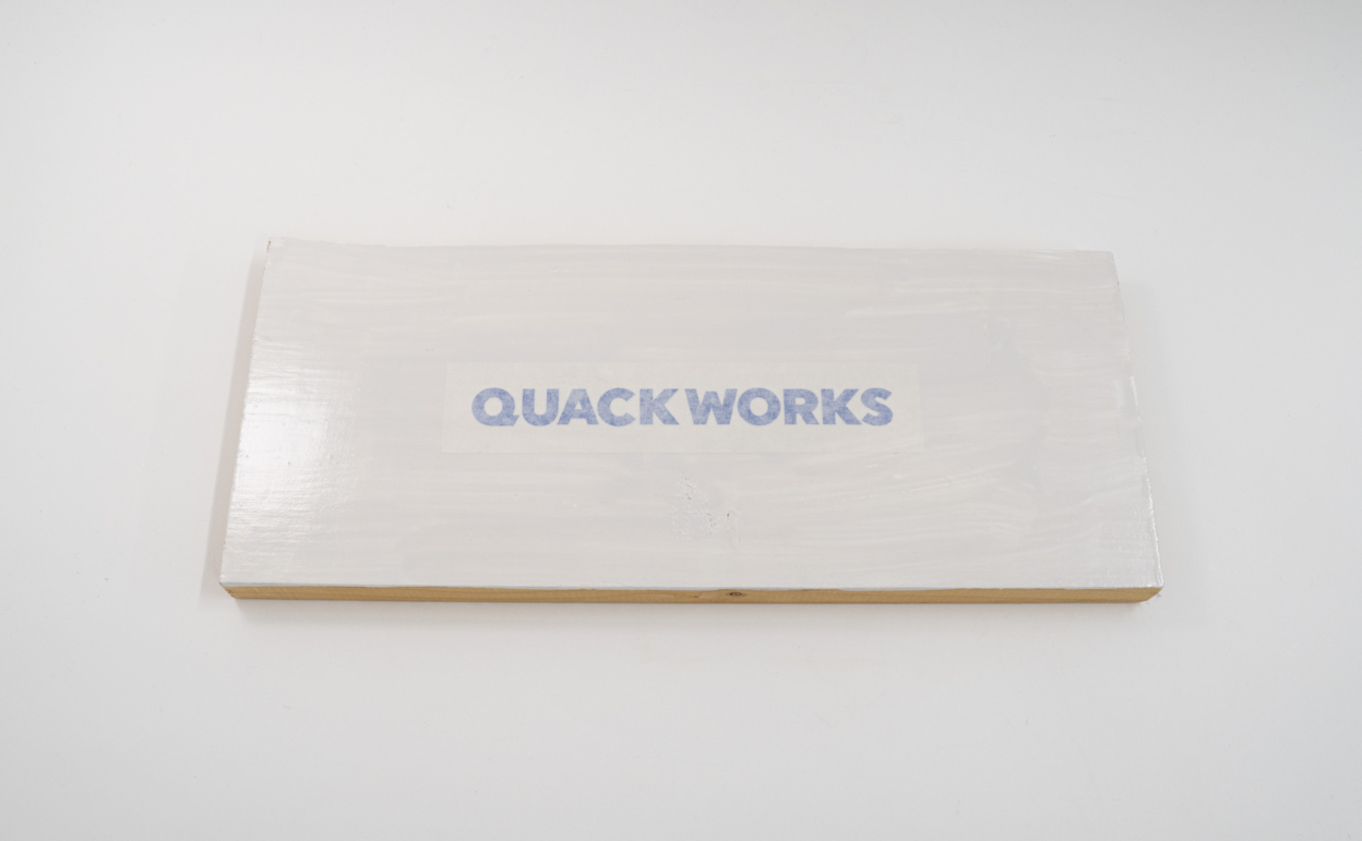 塗装済みの木材