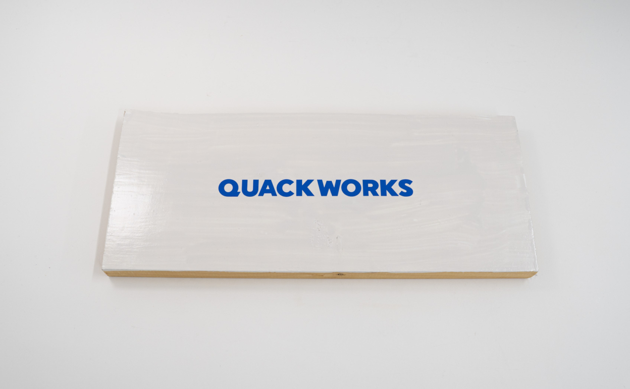 塗装済みの木材