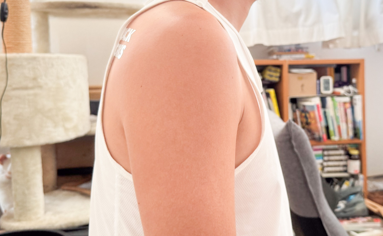 肌にカッティングシートは貼れるのか。そして日焼け跡はできるのかの実験