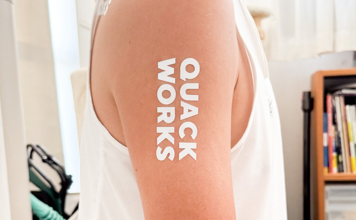 肌にカッティングシートは貼れるのか。そして日焼け跡はできるのかの実験