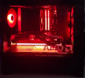 【製作実績】想像以上の貼りやすさ！自作PCのケース用カスタムステッカー製作